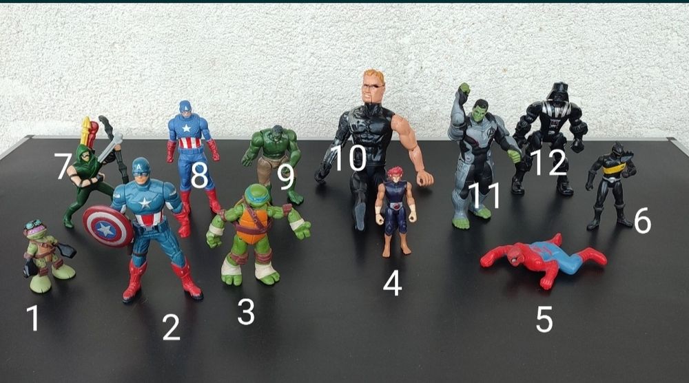 figurine supereroi avengers hasbro copii fete baieti Spiderman hulk