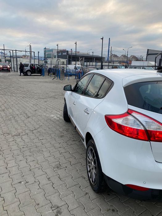 Vând Renault Megane 1.5dCi 2012