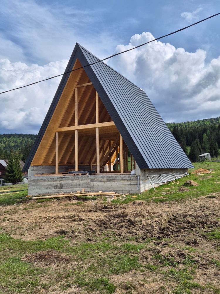 Cabana A-Frame de vânzare – Munții Apuseni, langa lacul Belis