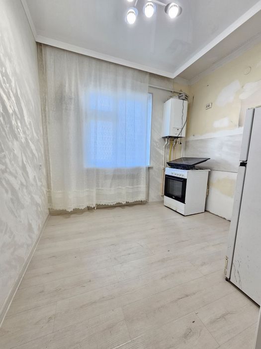 Сотилади Квартира!! Сергели, 8-худуд, 2/1/7, Евроремонт.