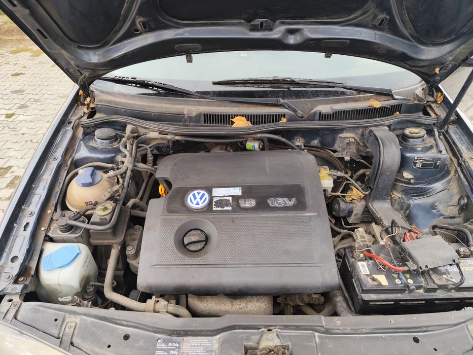 Volskwagen Bora 1.6 16v