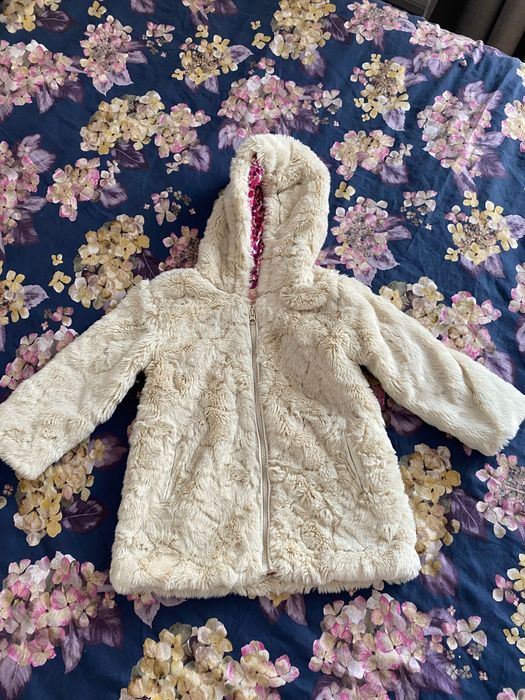 Blanita/ geaca superba fetita 3-4 ani