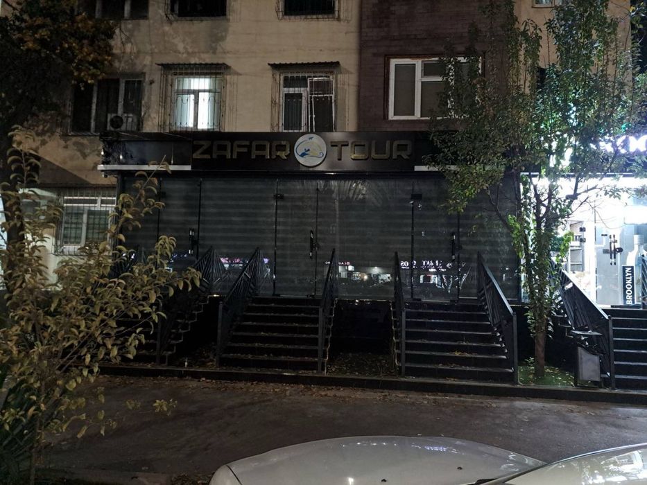 Аренда под офис метро Мирзо Улугбек, Вдоль Дороги! 50м2 2 комната 900$