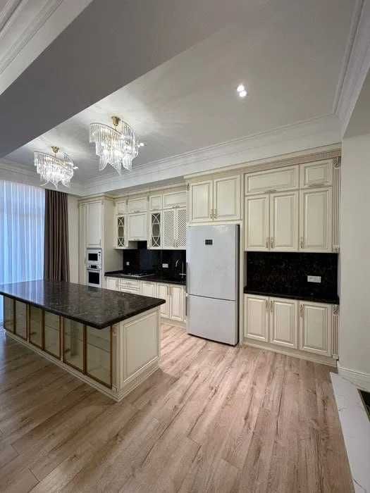 Срочно сдам 3-х ком кв Максим Горький, метро БИЙ.8*