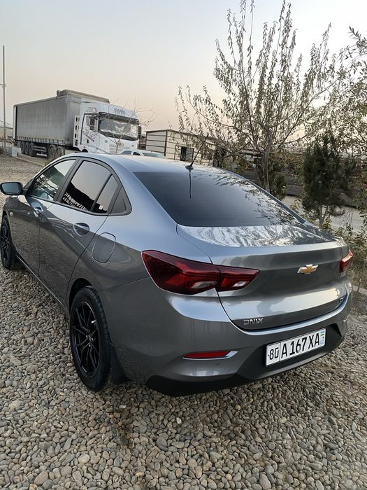 Chevrolet onix pozitsiya 2