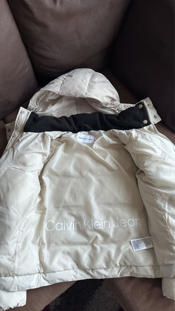 Зимно яке Calvin Klein Jeans