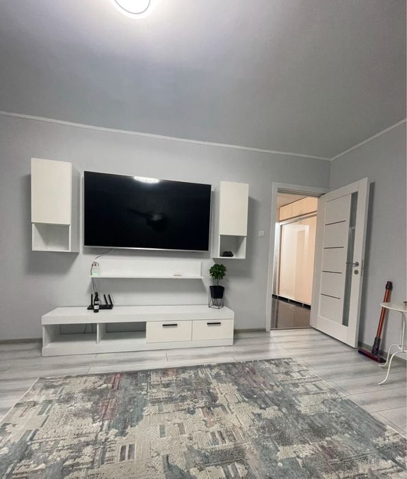 vand apartament mobilat si utilat !
