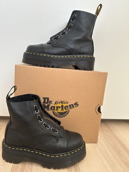 Dr. Martens, Sinclair