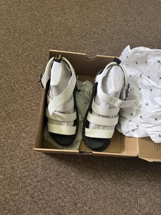 Sandale dr.martens nr 39