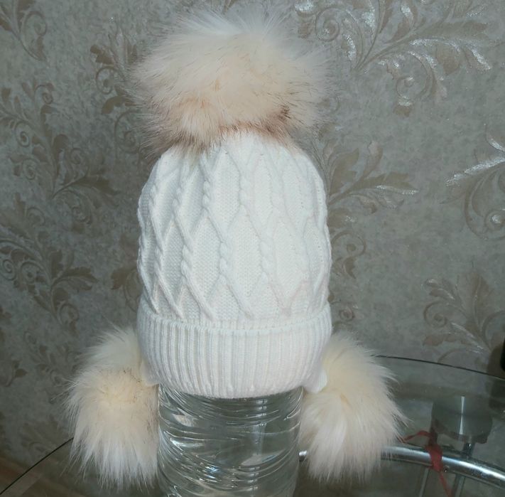 Шапка зимняя  НОВАЯ для девочки