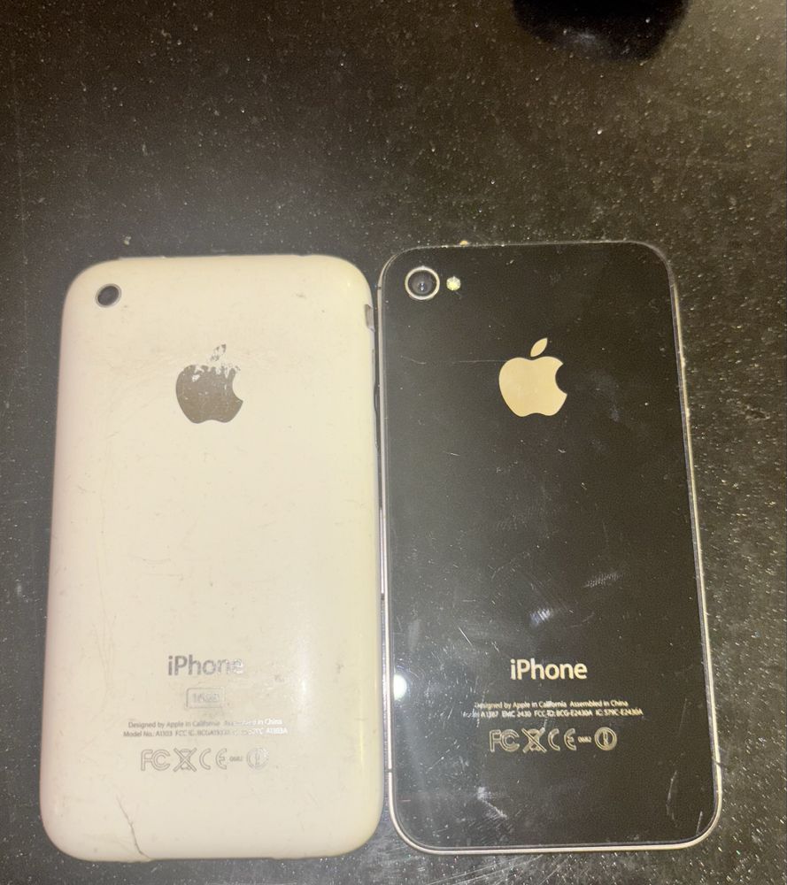 Два iphone (3gs,4s)