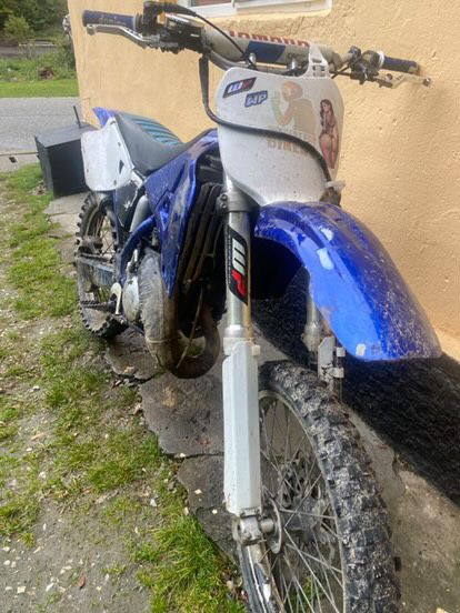 Motocicletă Yamaha Cross – puternică și fiabilă!