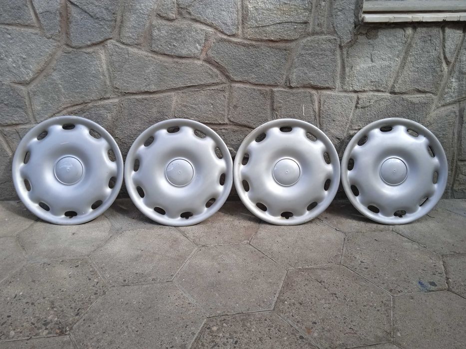 Audi/Ауди Комплект Тасове 15ц. 4бр. Оригинални!