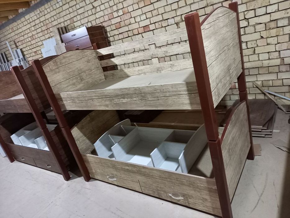 Двухъярусный кровать