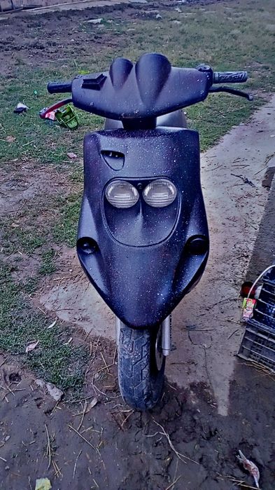 Vând malaguti F10