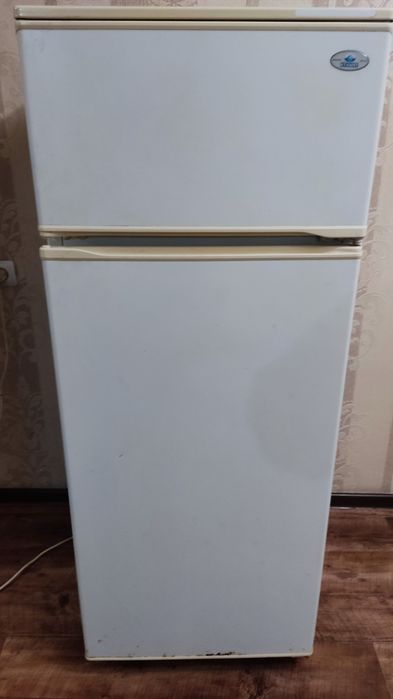 Отдам холодильник