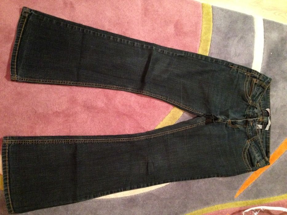 Продавам дамски дънки - всеки чифт за 5 лв.