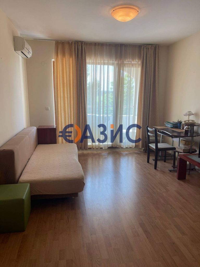 Продава се Двустаен апартамент в Обзор - 72 кв.м за 903 €/кв.м - Снимка #1