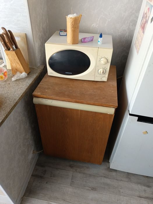 Продам холодильник