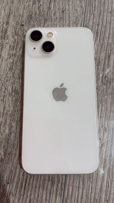 Продам Iphone 13
