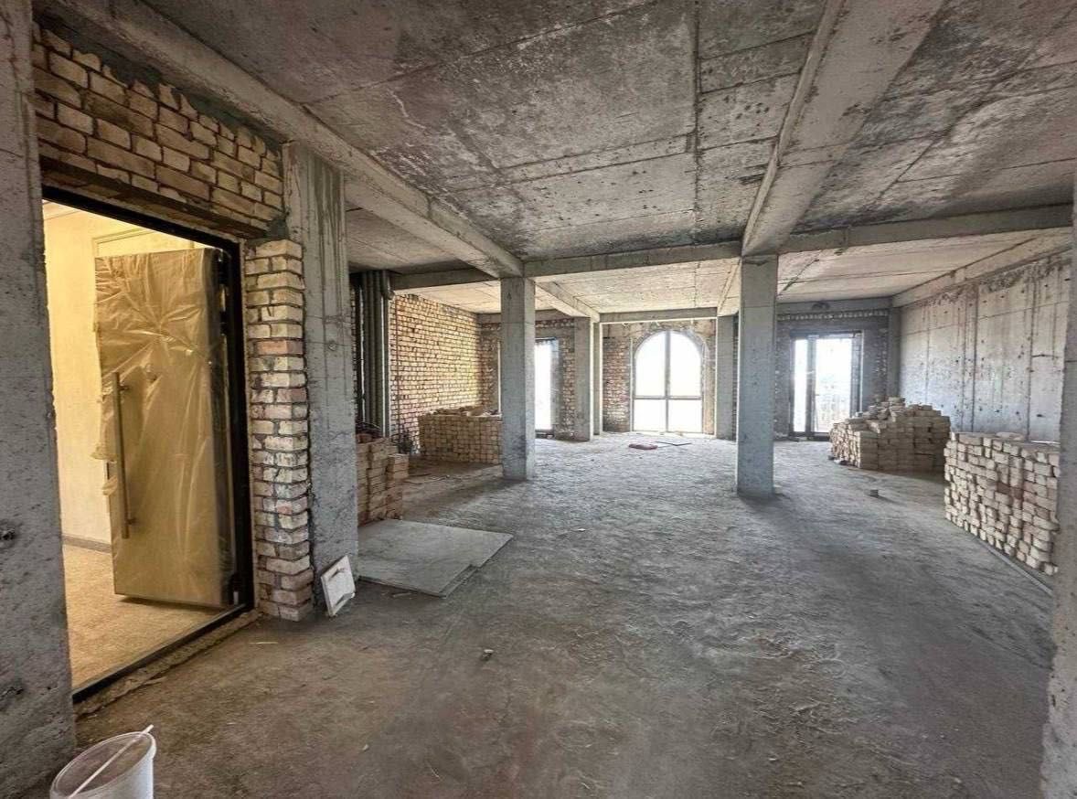 Kamron Palace Продается 4 комнатная коробка Финансовый Институт