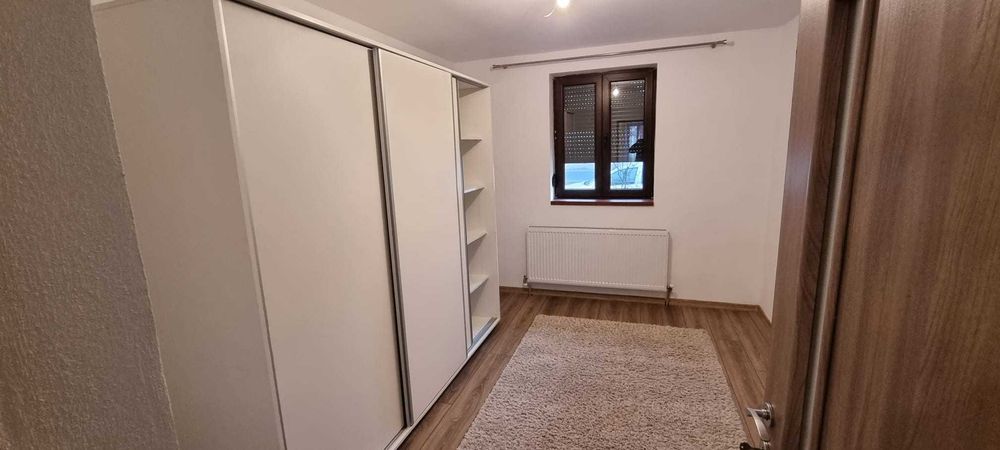 Inchiriez casa in Poltura, str. Moldovei, mun. Arad