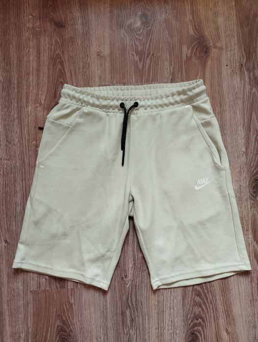 Къси гащи Nike tech