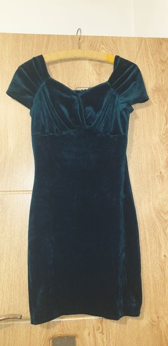 Vand rochii de seara