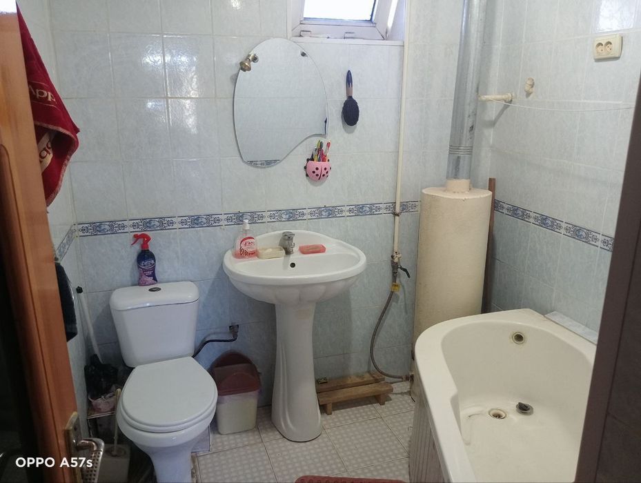 3 xonali kvartira sotiladi