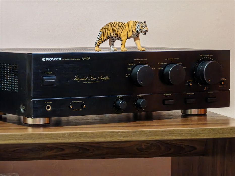 Pioneer A-449. Amplificator superb. Din vremuri de aur. Preț fix !