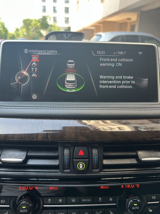 Bmw X5 (F15) 3.0d/ 5 butoane/ Night Vision/Faruri Led