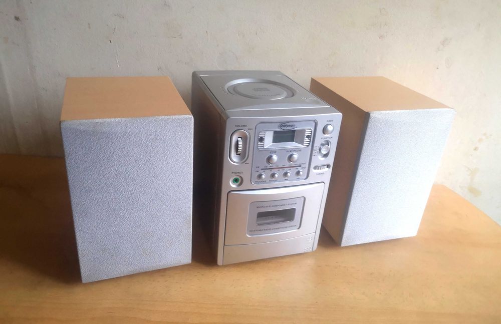 Sistem audio       .