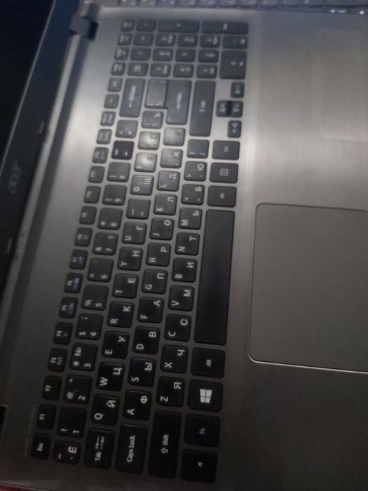 Acer aspire v5 552g noutbuk sotiladi