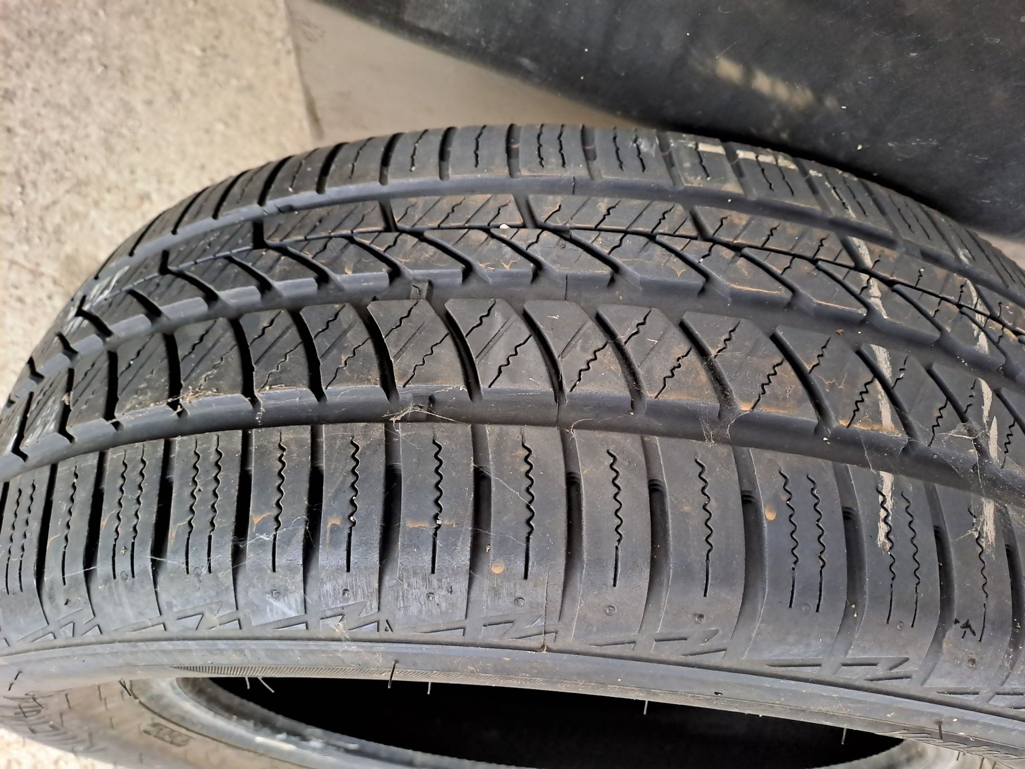 Anvelope Hankook 195/60/16