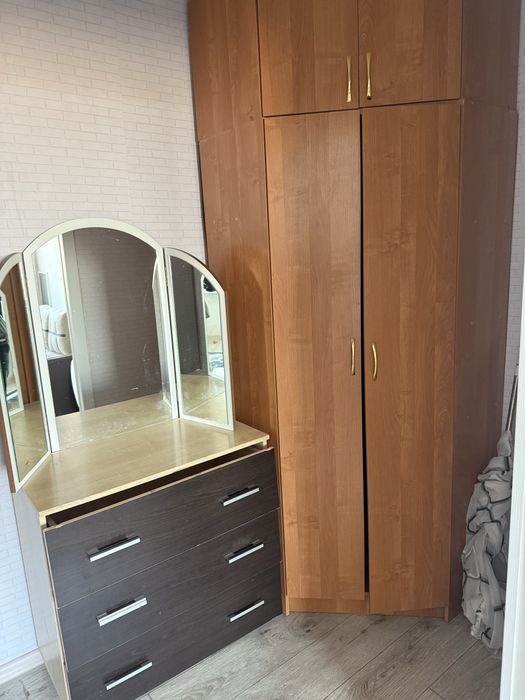 Два шкафа отдам