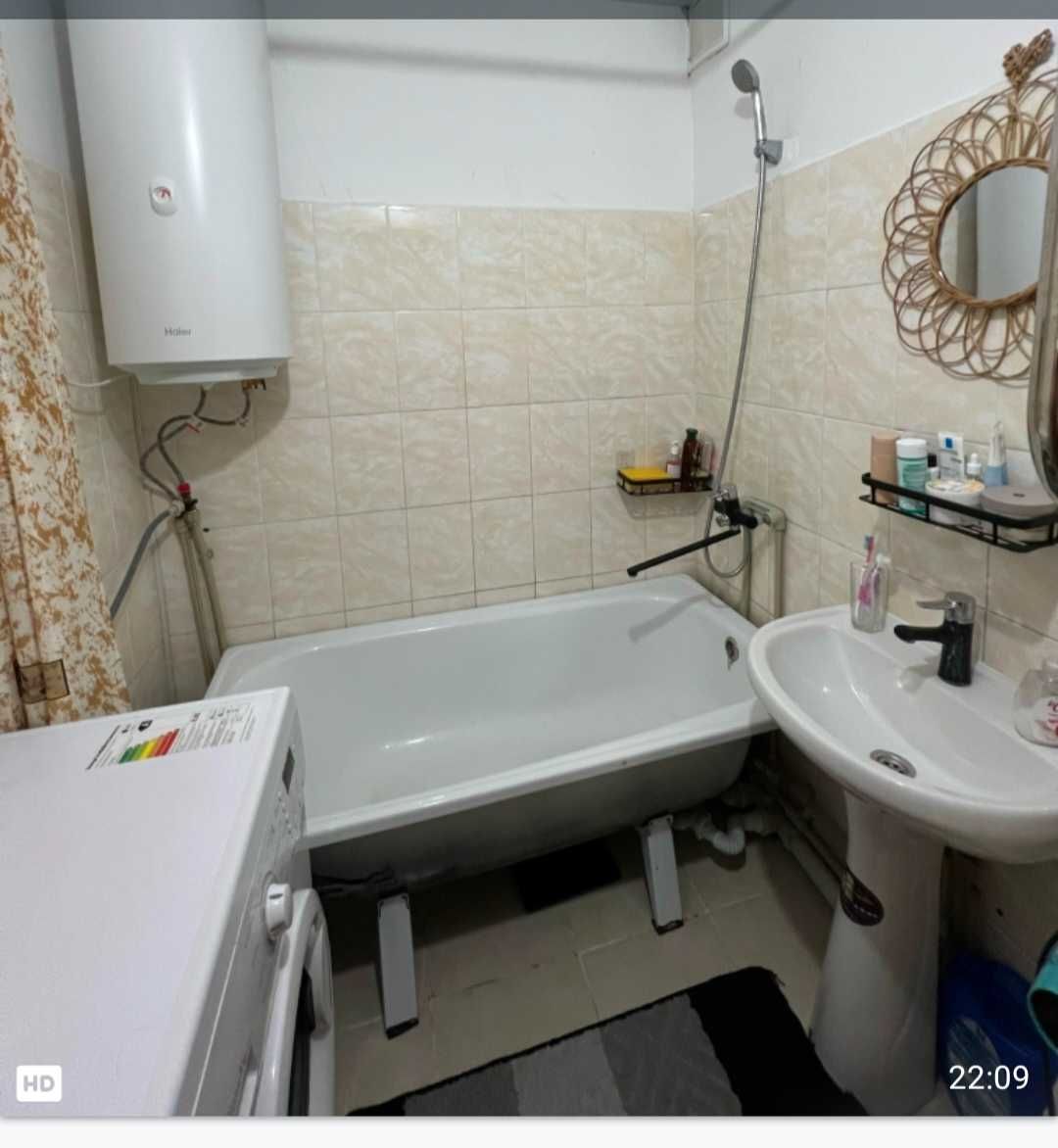 Продам 2-х комнатную квартиру п.Молодежный .Комарова