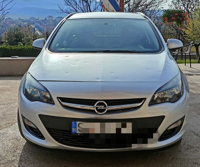 Opel Astra J Sports Tourer