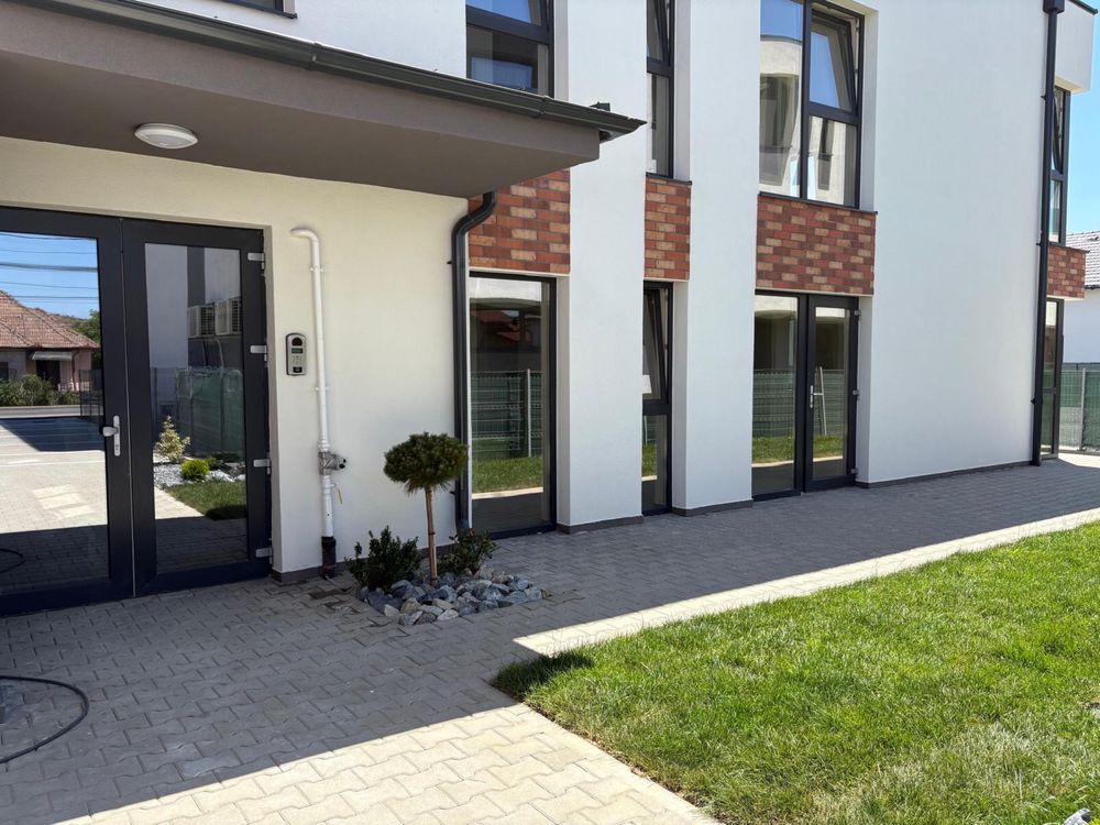 Inchiriez in Apahida Spatiu Comercial