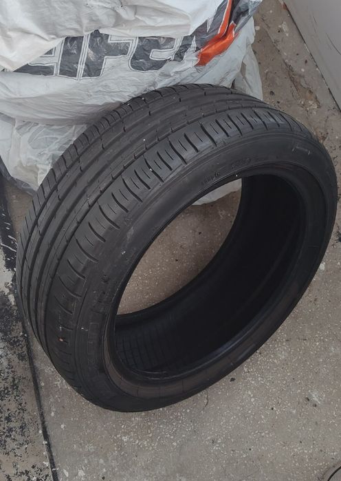 Anvelope Vara Falken 225/ 45 R17 91W