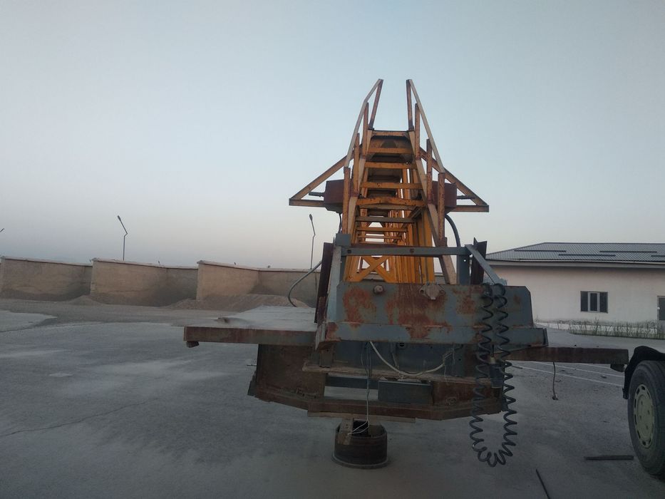 Pritsep sementavoz 35 tonnali