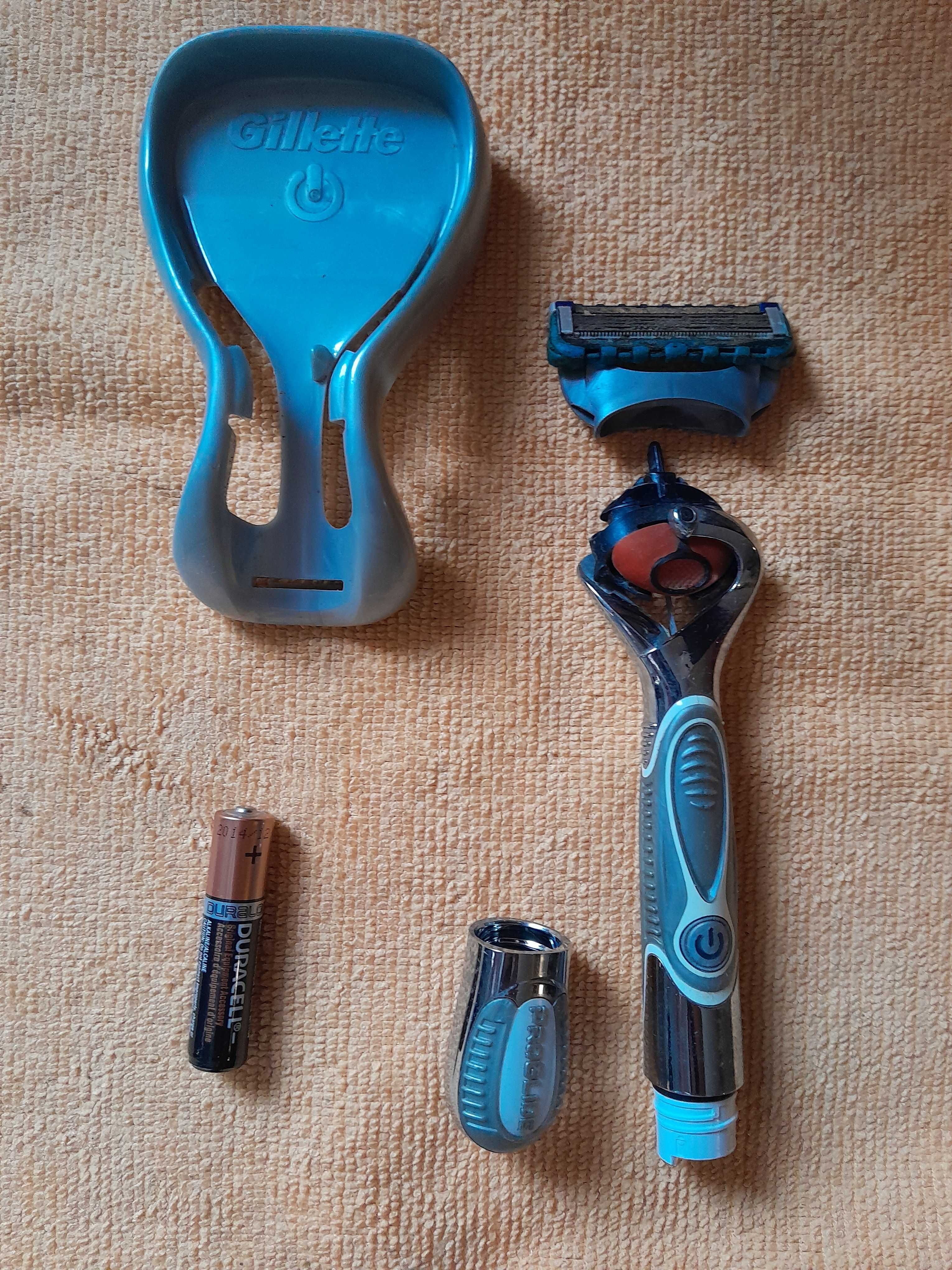 Aparat de ras Gillette ProGlide