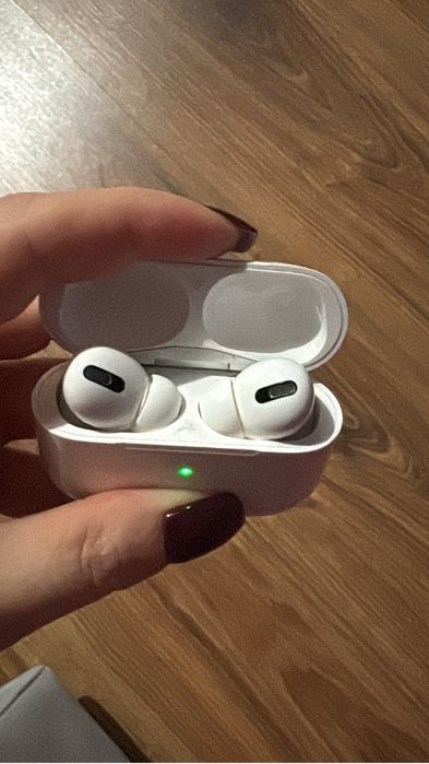 AirPods PRO A2084