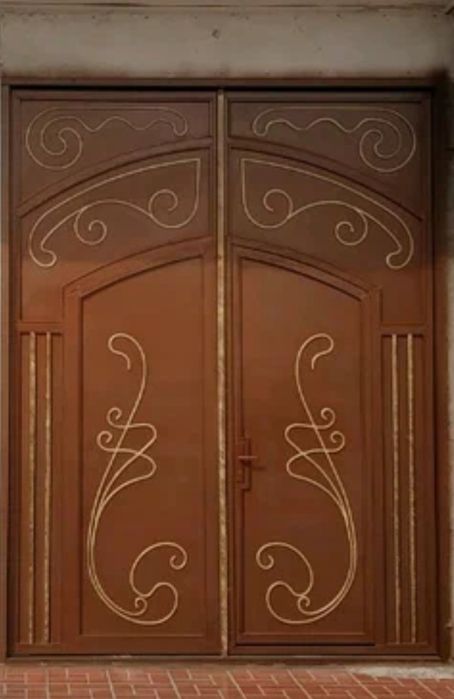 Дарвоза сотилади