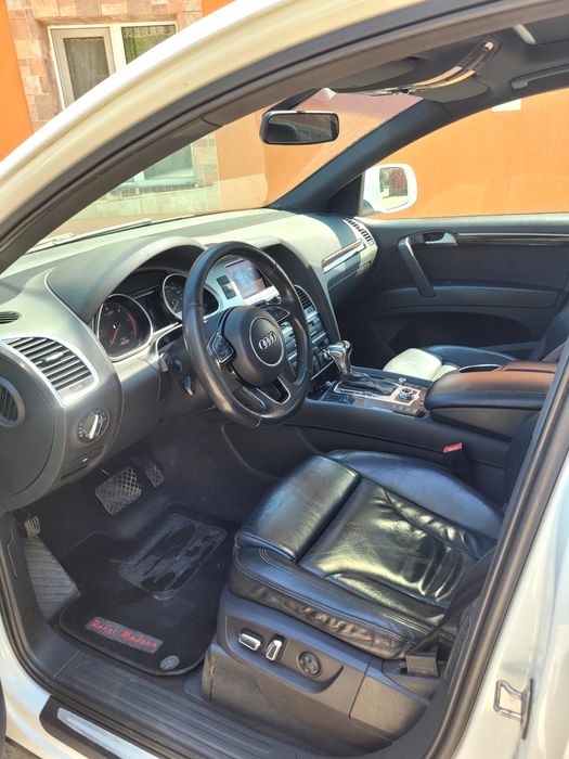 Vand Audi Q7 din 2013