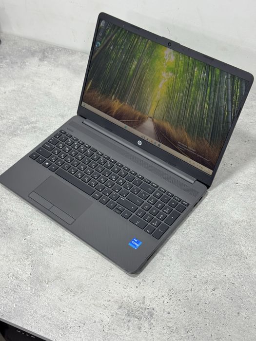 Kuchli Noutbuk HP Core i5-12 Avlod