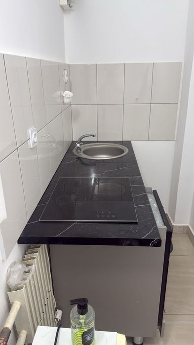 Столешница с плитой и духовкой и раковиной