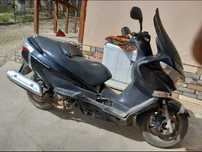 Vând-dezmembrez Suzuki burgman motor 200