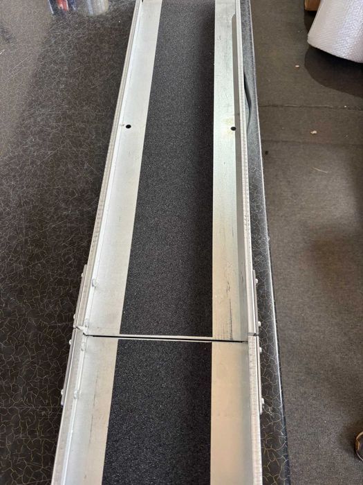 Rampă moto 180x22 cm, aluminiu, pliabilă, stare foarte bună