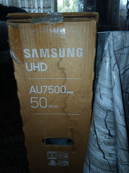 Samsnung AJ7500 50 телевизор