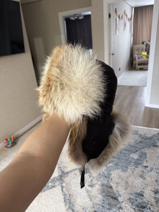 Продам шапку  с натуральной  лисы и кожи